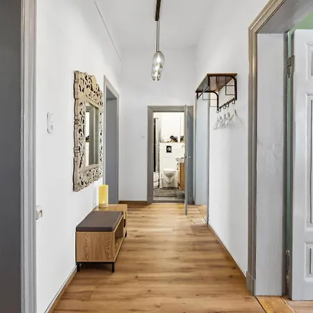 Kaiser-wilhelm-lodge Mit 90m2 מלון דירות 4*